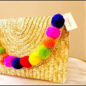 Pom pom clutch 💜❤️🧡💛💚💙
